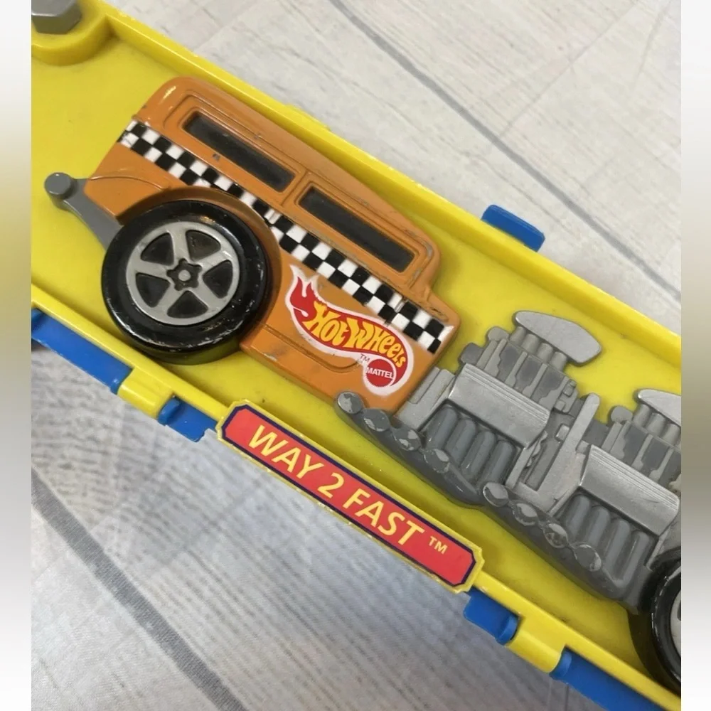Vintage 1998 Hot Wheels'Way 2 Fast' 6 Car Case Mattel Classic Y2K collectible‎